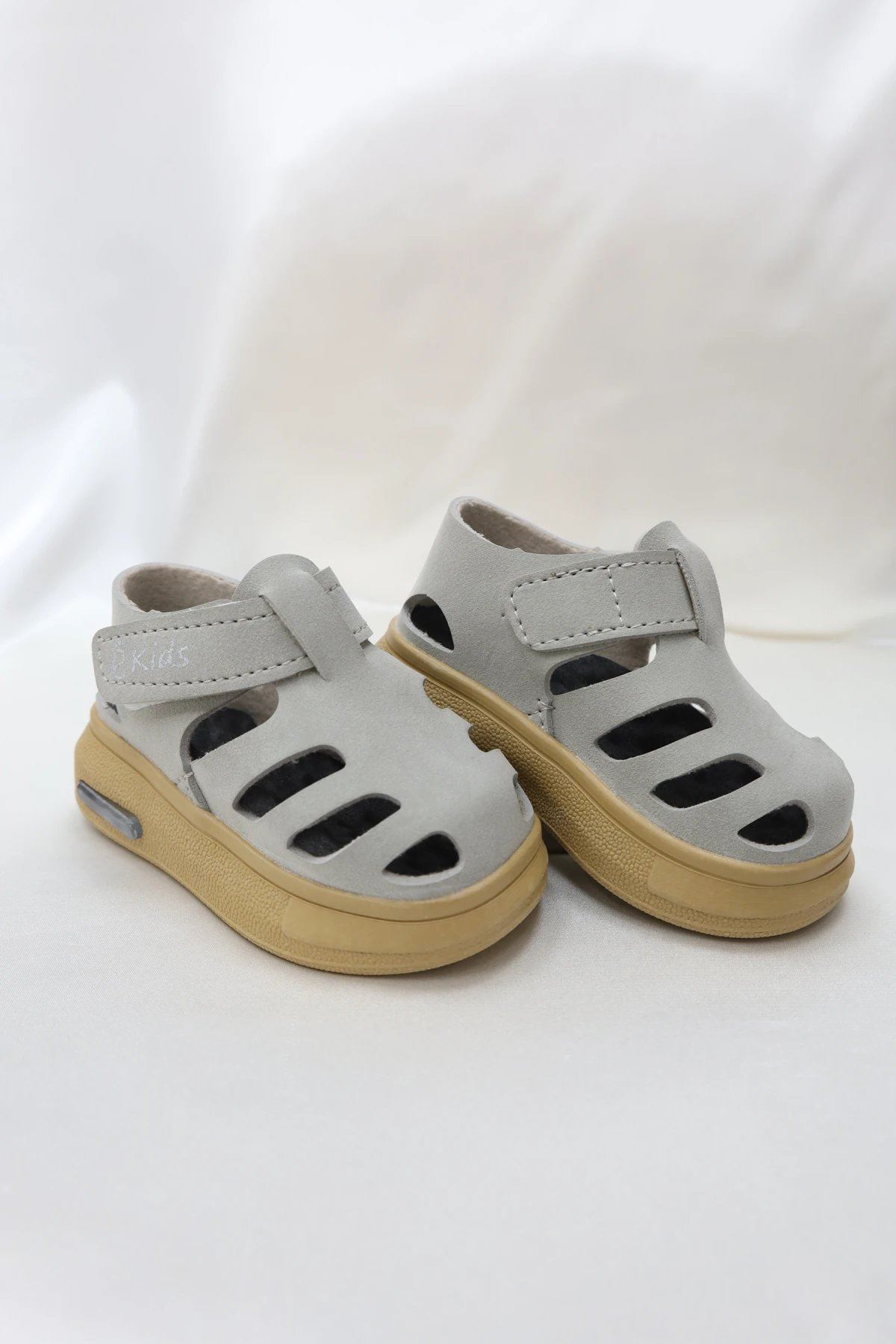 Işıklı Cırtlı Çocuk Sandalet Gri - 33175.264.