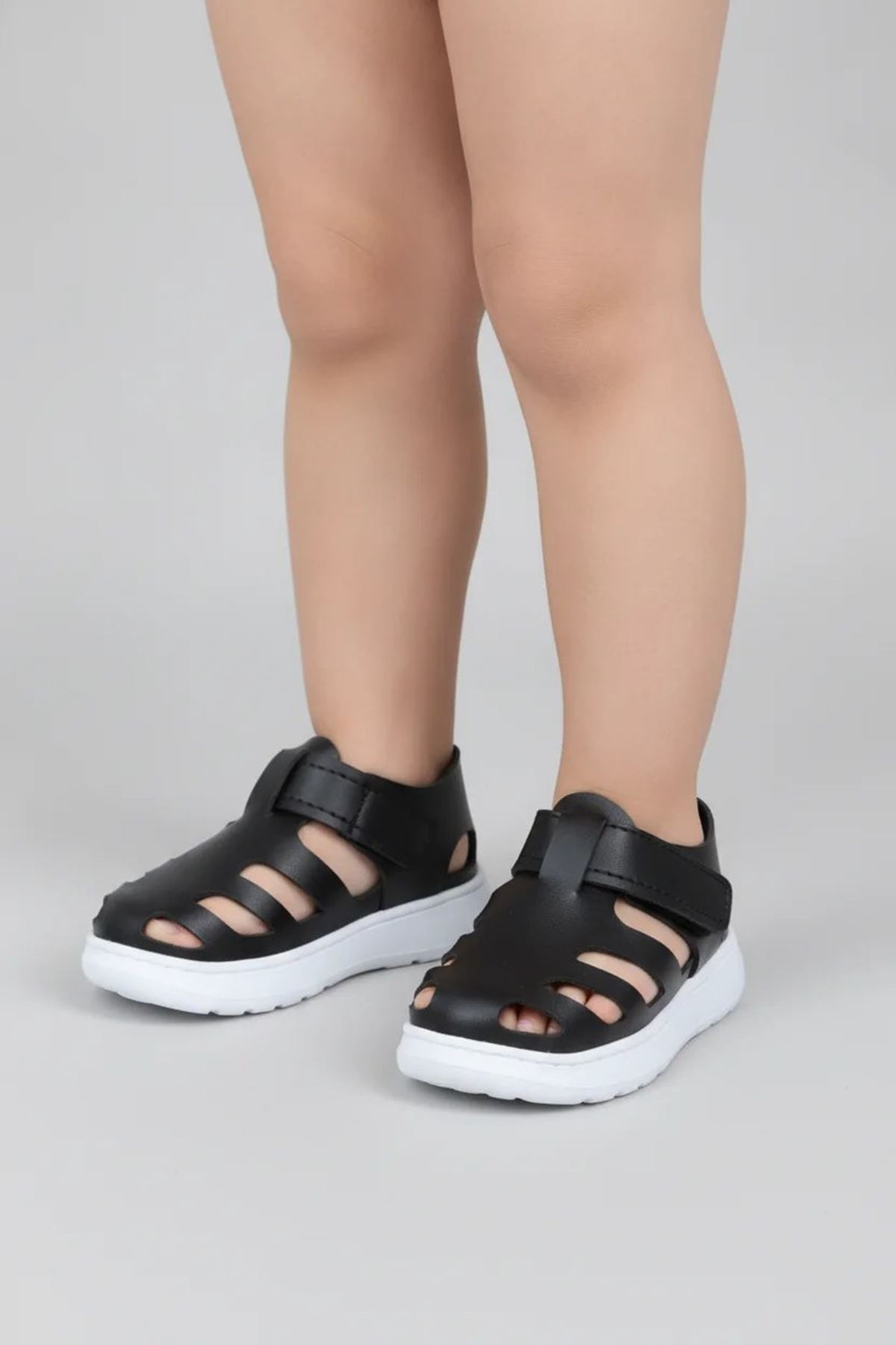 Işıklı Cırtlı Çocuk Sandalet Siyah - 33175.264.