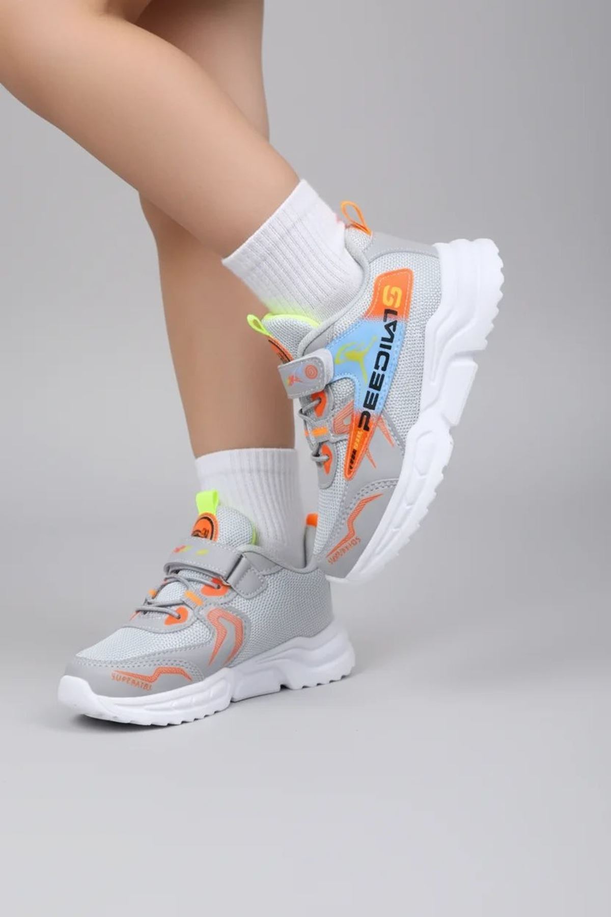 Çocuk Spor Ayakkabı Gri - 32731.2082.